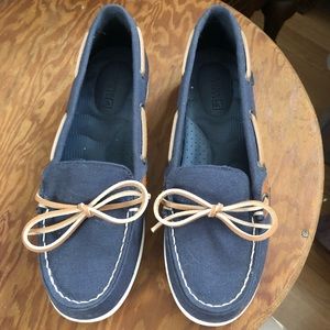 NWOT - Navy Blue Sperry’s